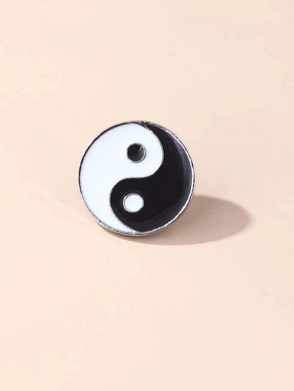 Yin & Yang Detail Brooch
